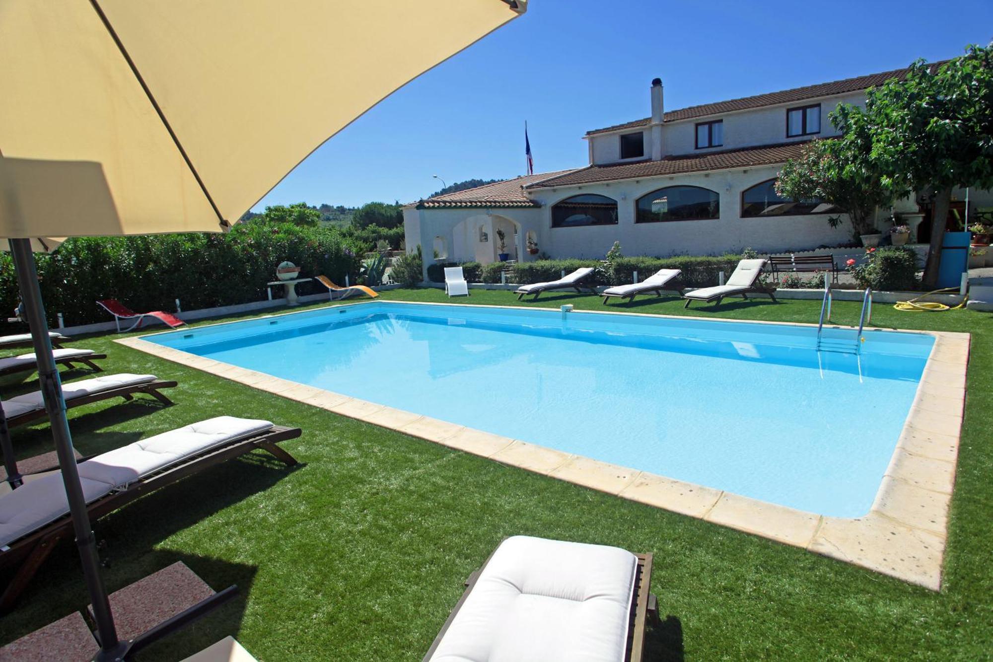 Logis Hotel Le Pressoir Saint-Chinian Εξωτερικό φωτογραφία